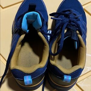 Dream Pairs Kids Blue and Yellow Sneakers size 3.!